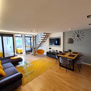 duplex-apartment-morsztynowska.krakowhotelspoland.com/